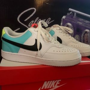 Nike Air Force 1 court vision